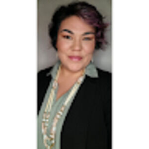Meet your Posher, Hilary